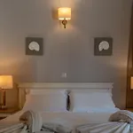 Villa Mythos