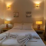 Villa Mythos *