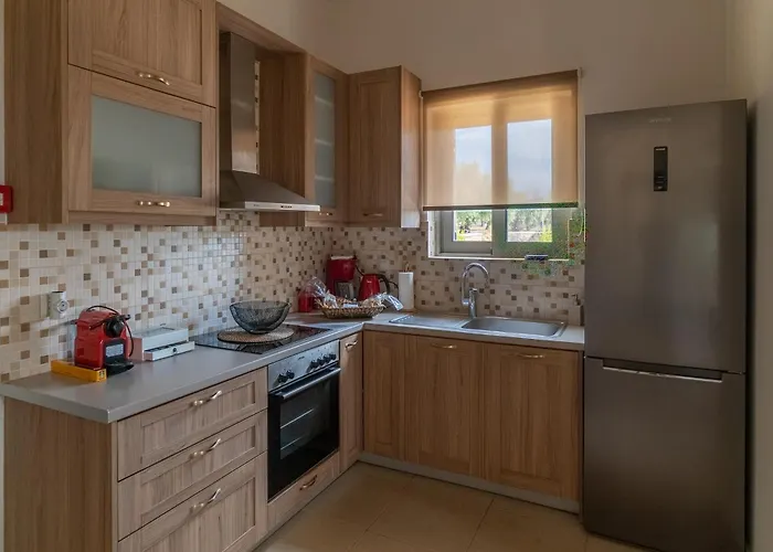 Mythos וילה Stoúpa